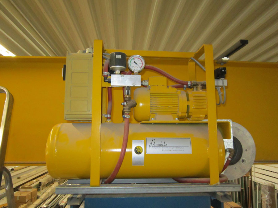 Vakuumerzeugung in der Kranbahn - Compound-Pumpe