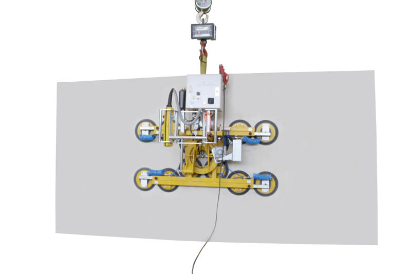 Der Vakuumheber Kombi 7031-DmS-07 im Belastungstest ohne Saugplattenüberzügen.