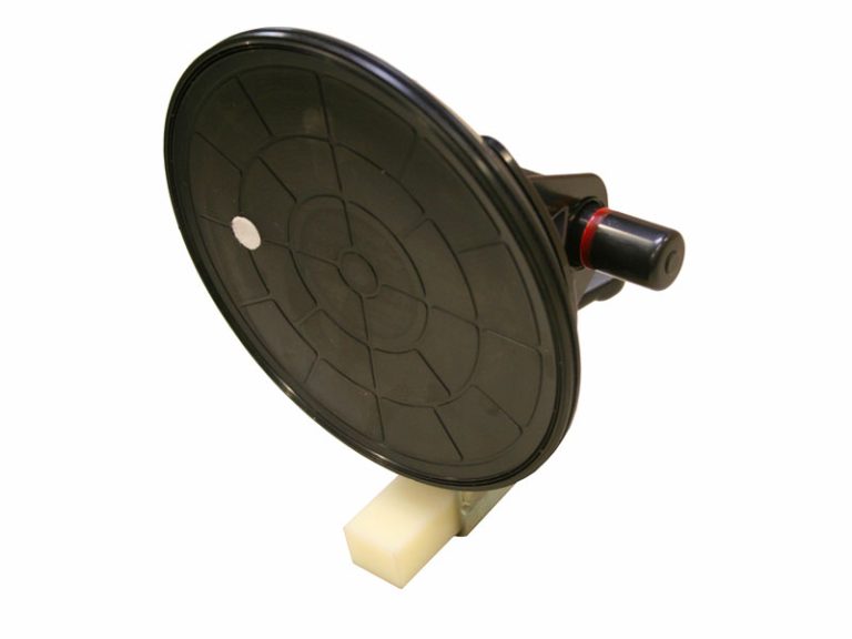 Der Unterstützungssauger 284-USt verhindert ein Verrutschen der frisch versiegelten Isolierglaseinheiten.