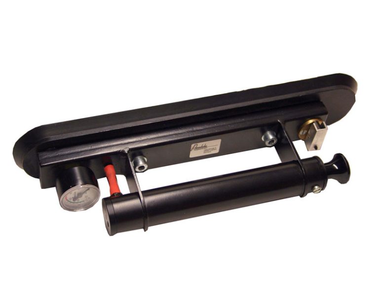 Der PALÜ – Handsauggriff 293 bietet Ihnen viel Sicherheit und eine Möglichkeit Dämmpanelle anzuheben durch seine besondere Form.