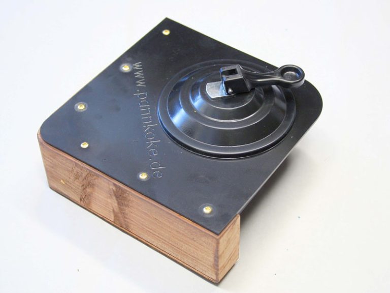 PALÜ - 373 Eckschuh – der Kanten- und Eckenschutz für empfindliche Plattenmaterialien