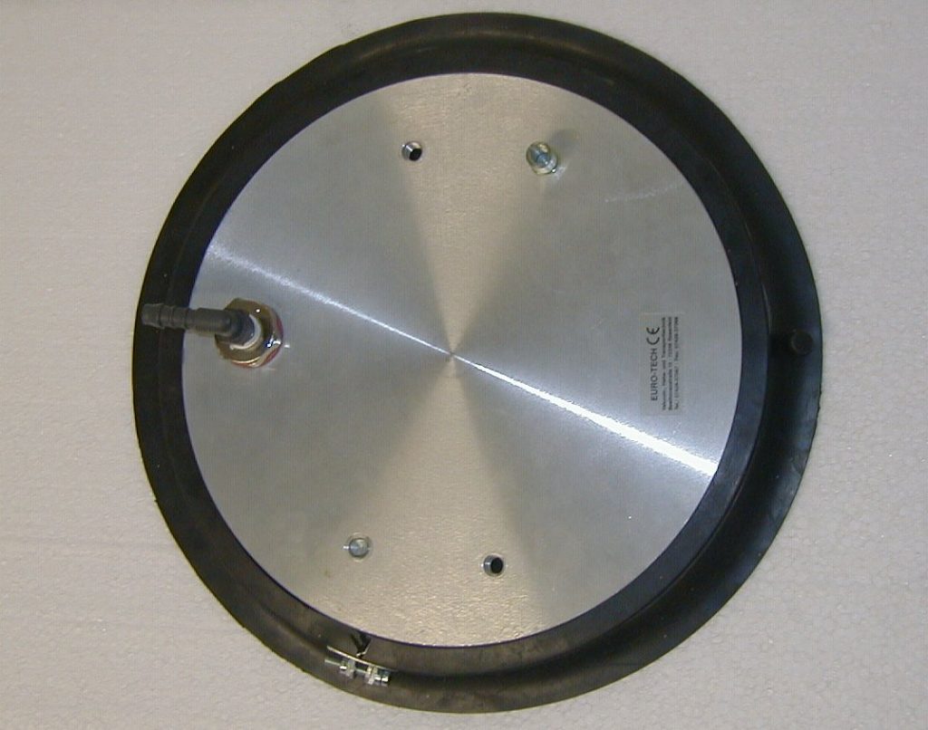 The euroTECH vacuum cup also fits Pannkoke appliances equipped with a 388-4N suction cup.